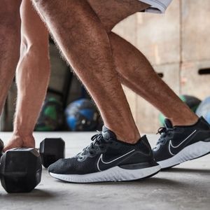 NWT Mens Nike Renew Running Sneakers